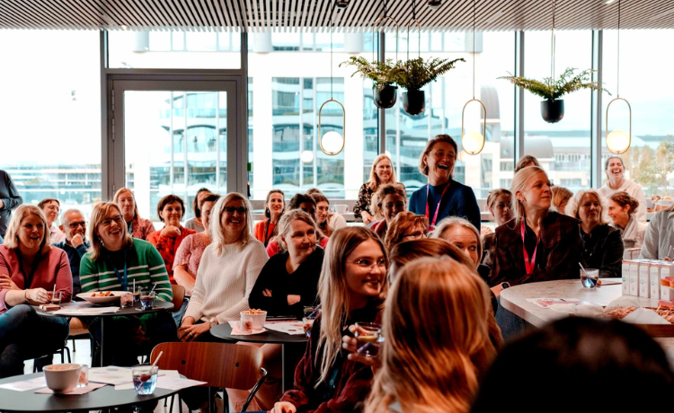 Bayer employees at the ‘Bayer menopause cafe’ in Diegem, Belgium © Bayer