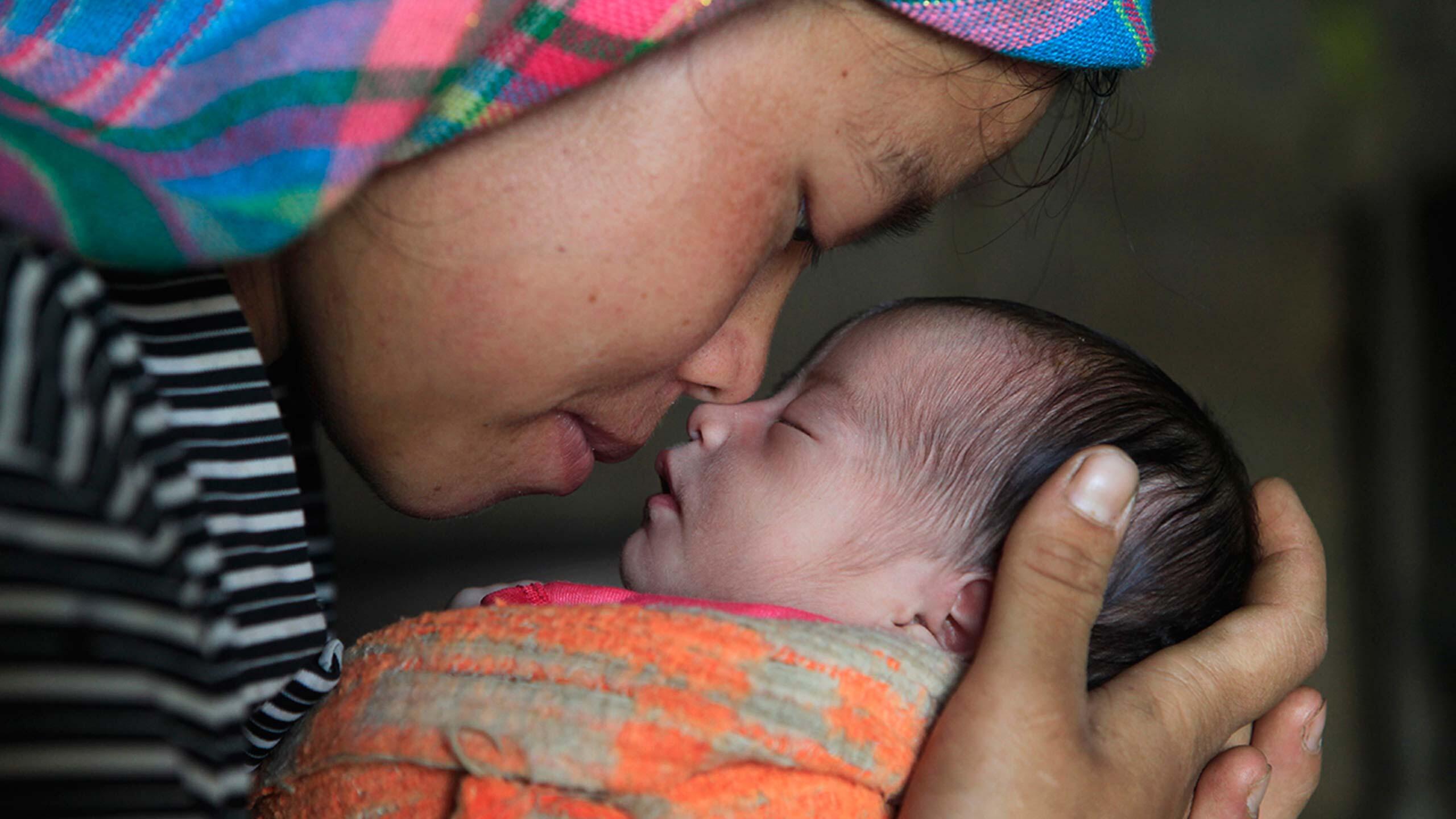 Primeros momentos: Una celebración de la maternidad