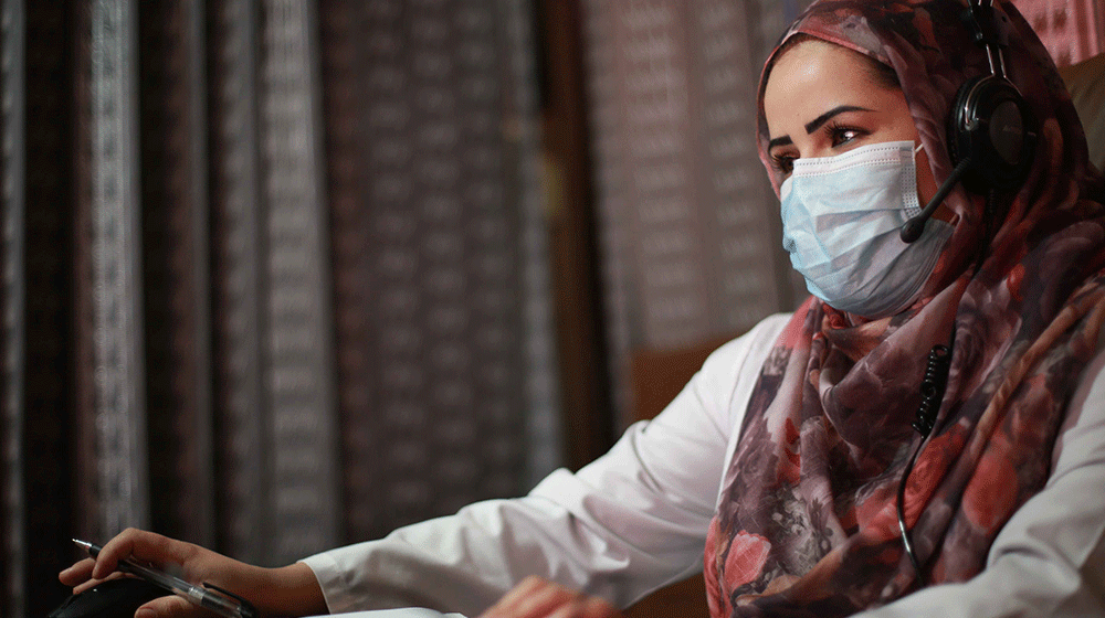 Une aide d’urgence au bout du fil pour les sages-femmes d’Afghanistan