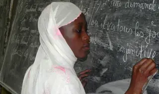 Honour roll: Child brides return to school in Niger